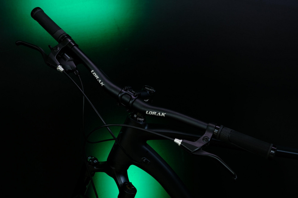 LORAK Sel 9000 8 sp Матовый Чёрный/Зелёный 19р (на рост 171-182)